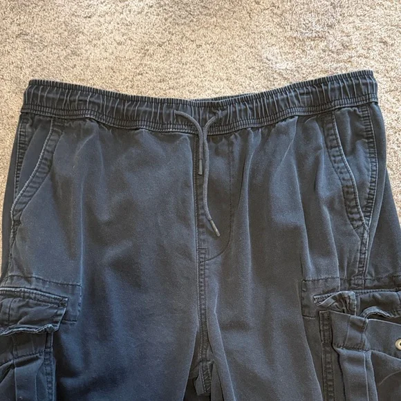 Aeropostale Black Cargo Pants for Men - Picture 3 of 5